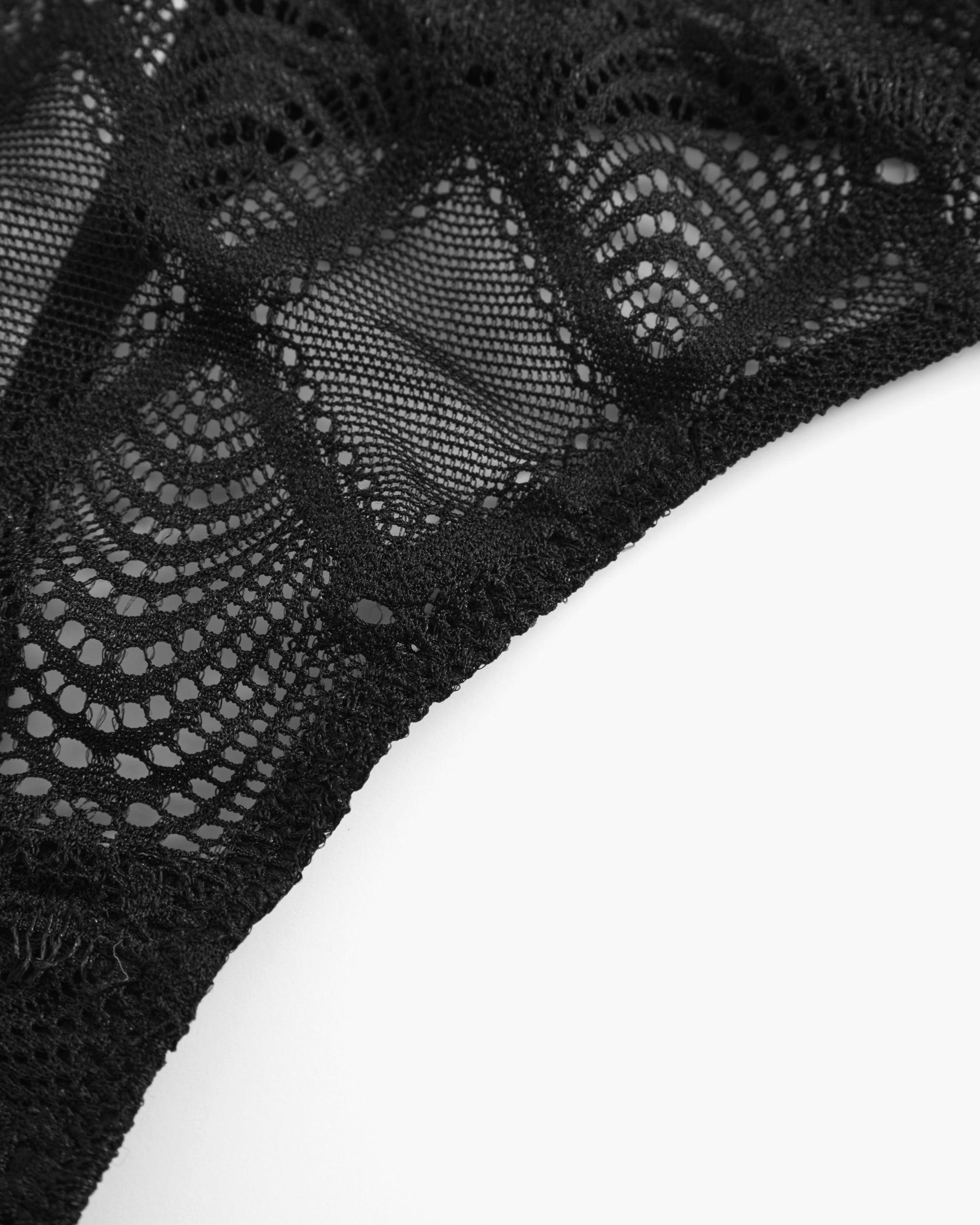 Noir String - Allure Lanière