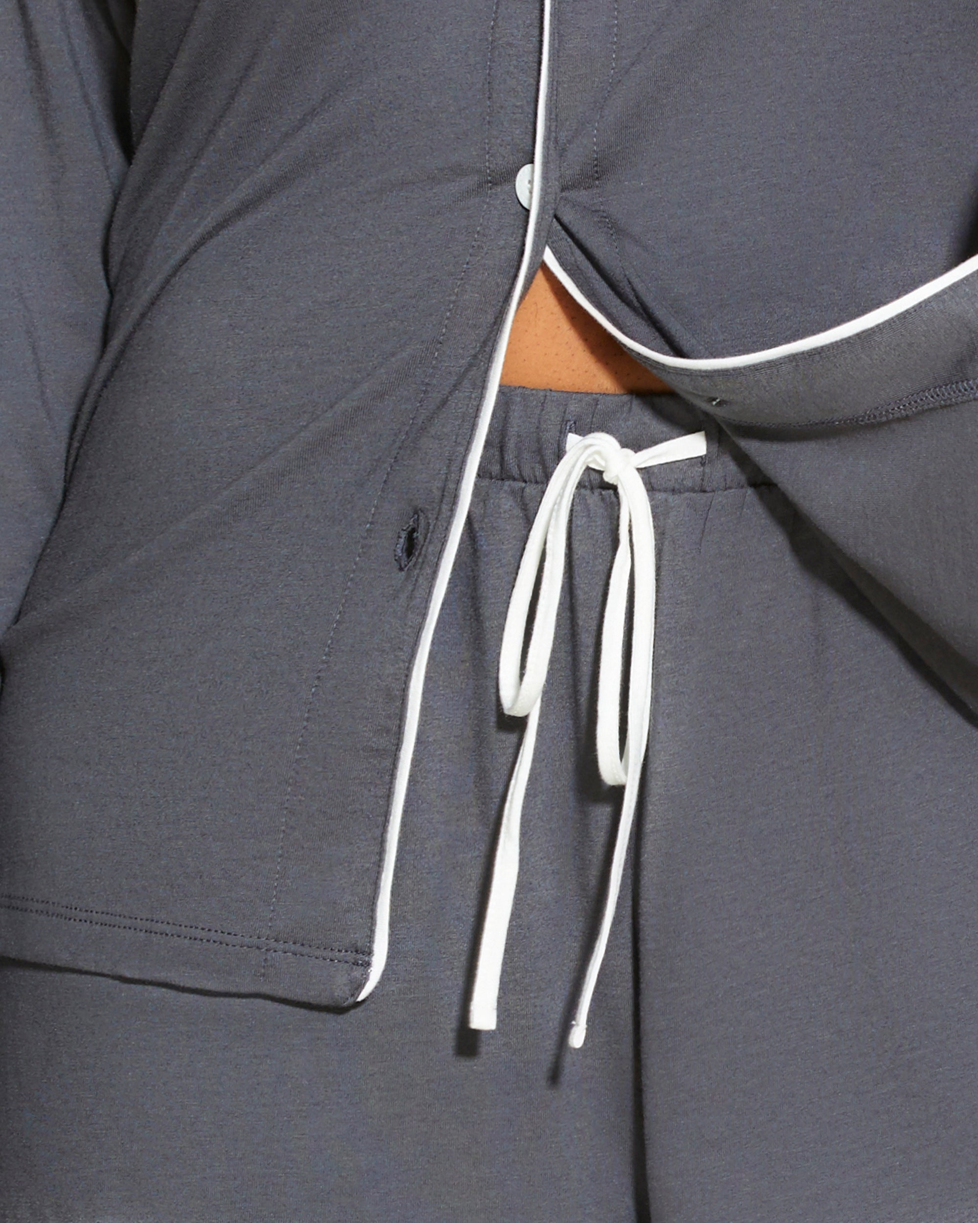 Gris Conjuntos - Bella Conjunto De Pijama Con Camisa De Manga Larga Y Pantalones Cortos