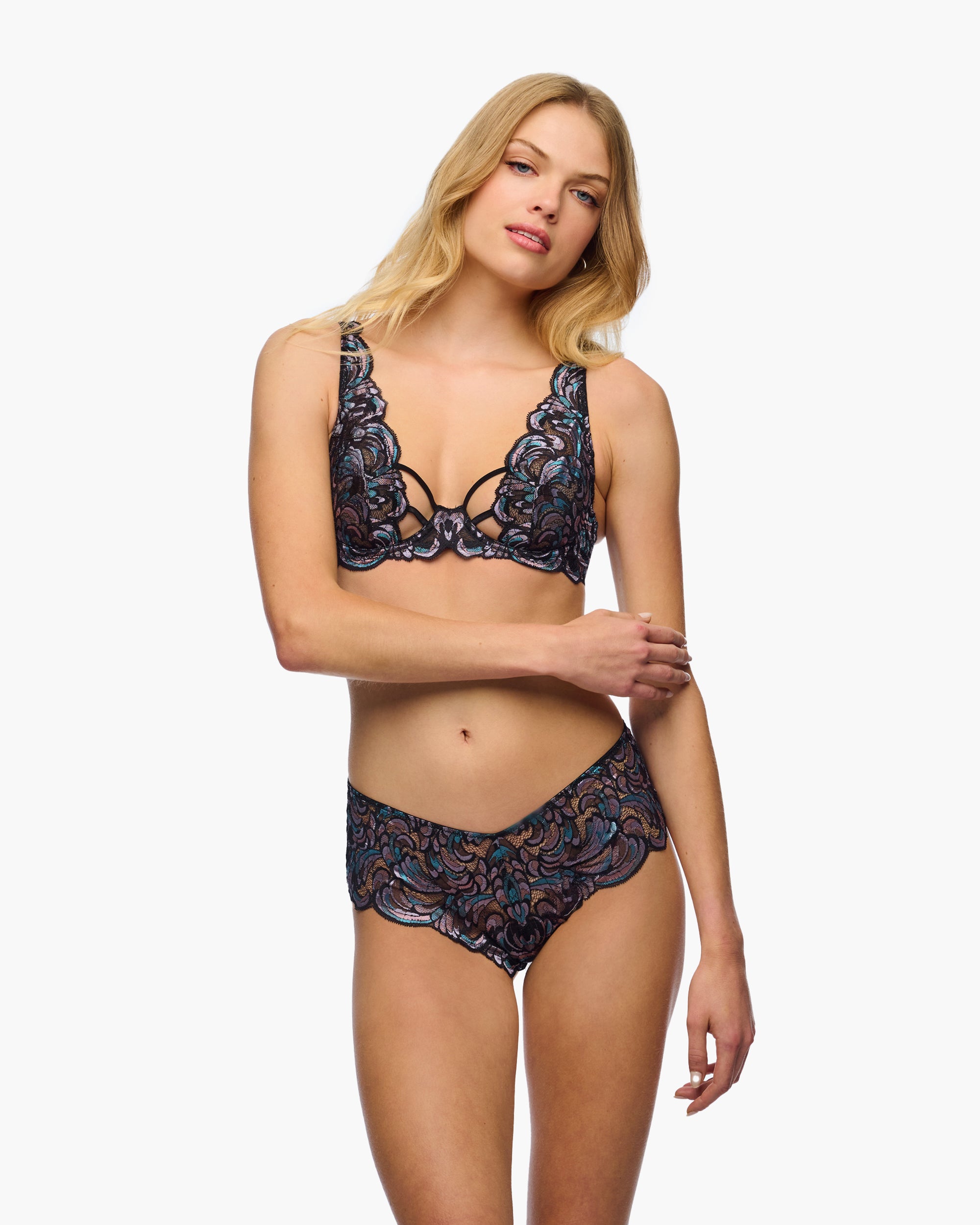 Noir Shorty - Lianella Hipster