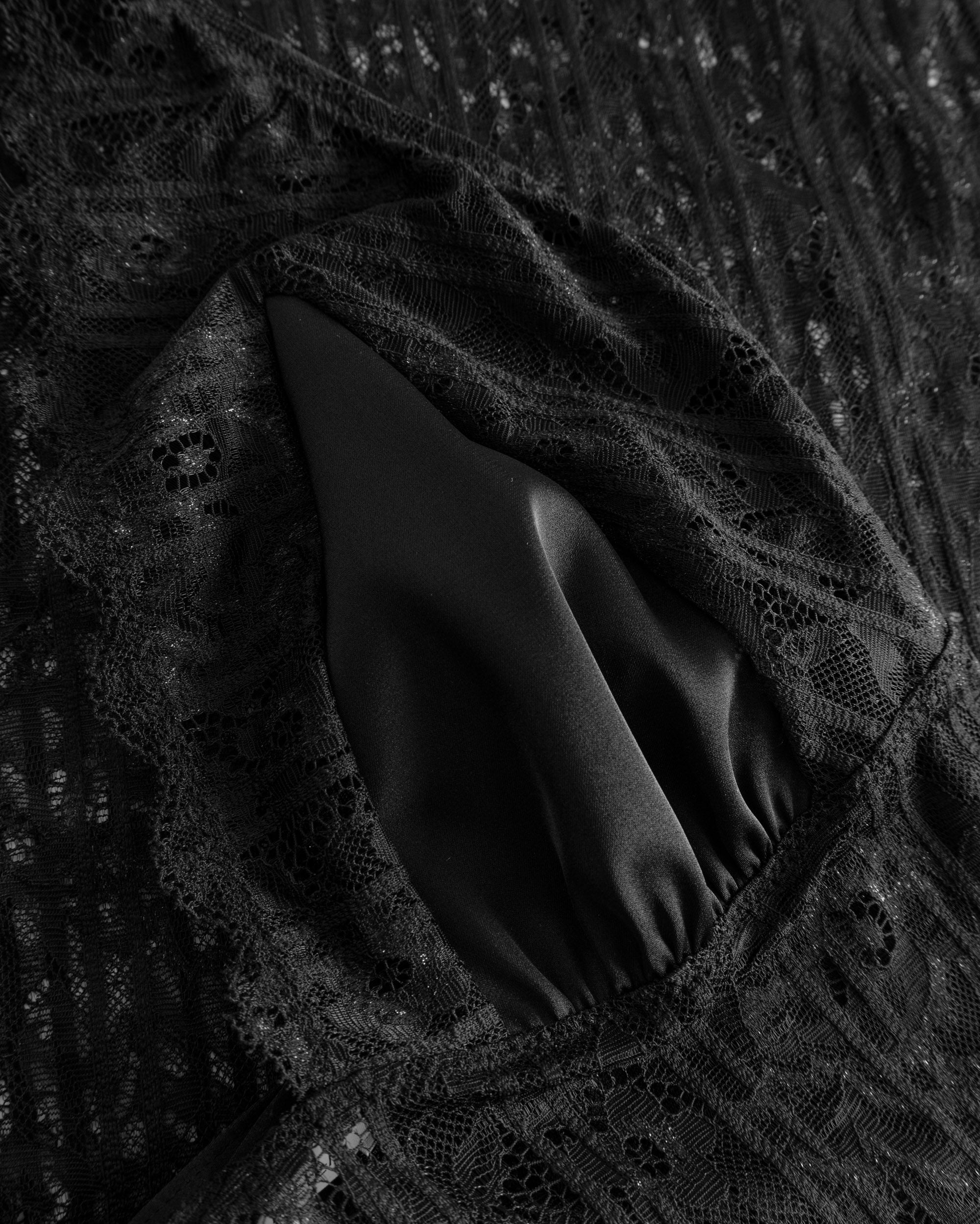 Noir Fond De Robe - Misteriosa Nuisette