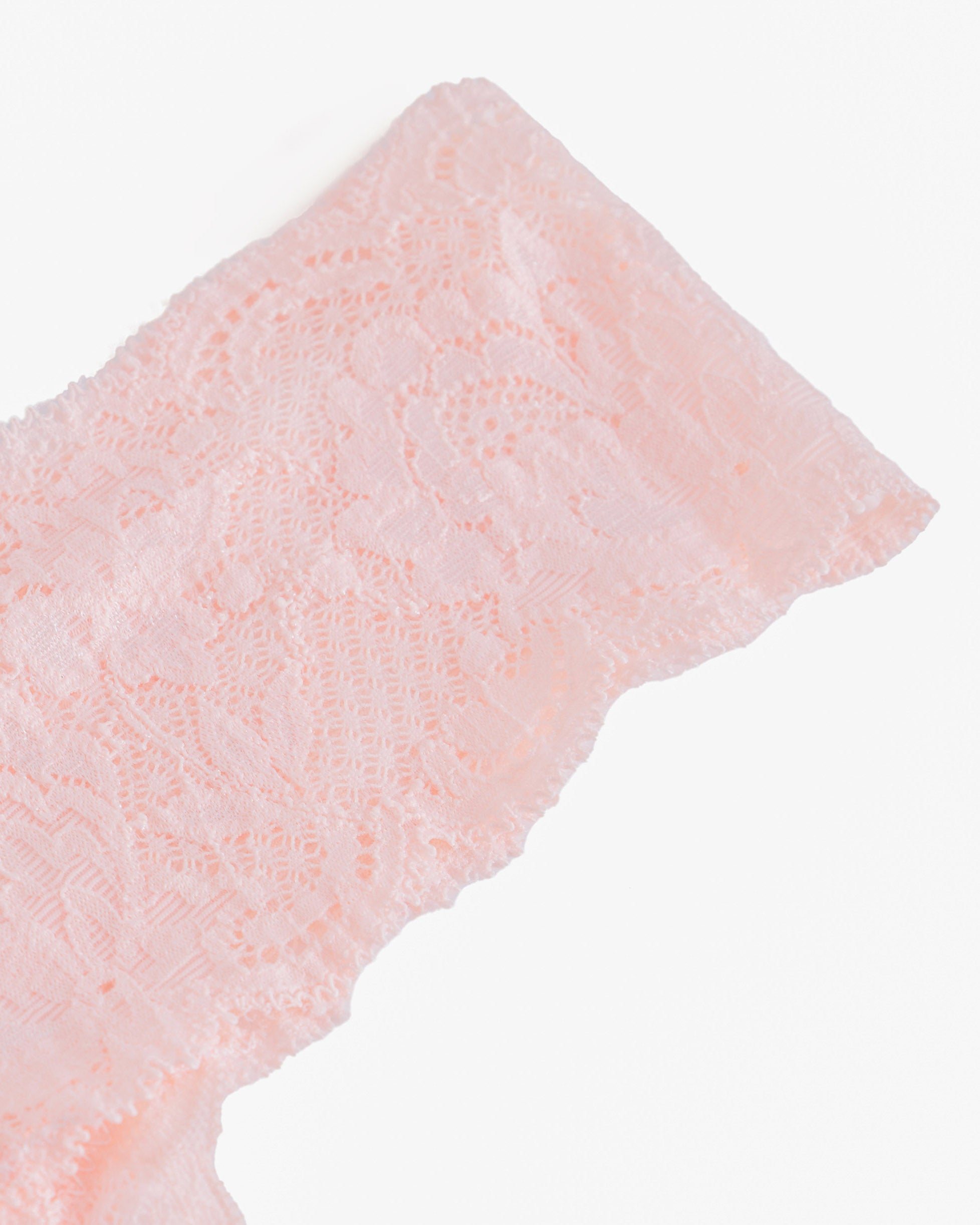 Rose String - Never Say Never String Taille Basse Cutie