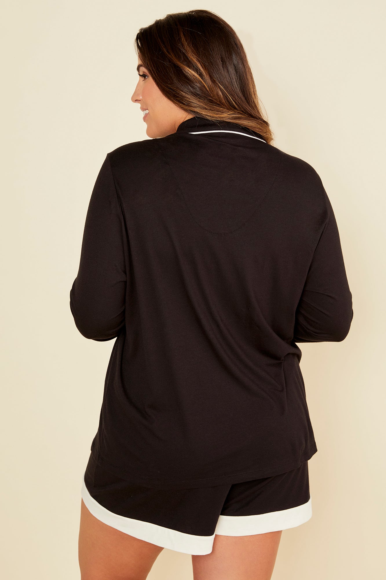 Nero Set - Bella Pigiama Taglie Forti Con Top A Maniche Lunghe E Pantaloncini