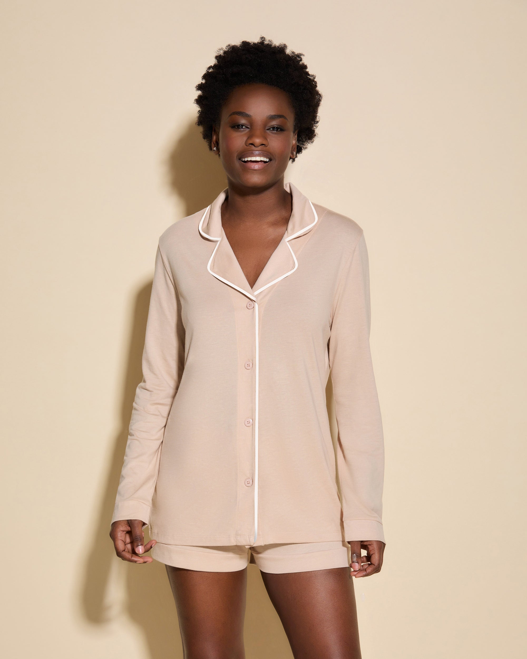 Beige Set - Bella Langärmliges Oberteil & Pyjama-Boxer