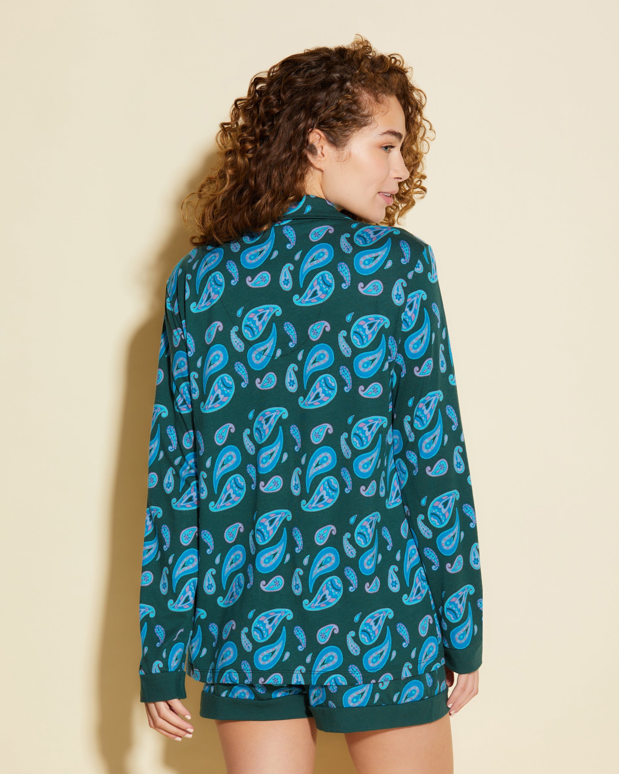 Estampado Conjuntos - Bella Printed Conjunto De Pijama Estampado Con Camisa De Manga Larga Y Pantalones Cortos.