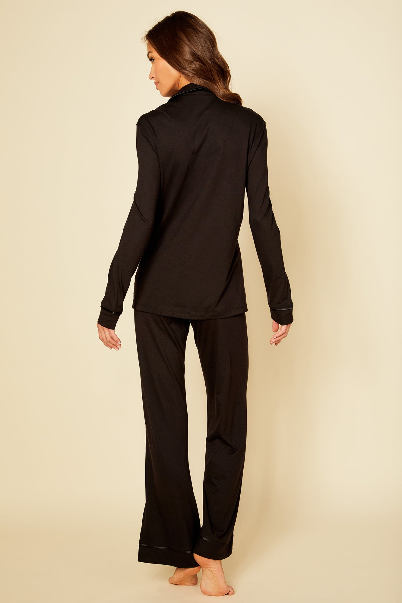 Noir Ensemble - Bella Ensemble De Pyjama Haut Manches Longues Et Short