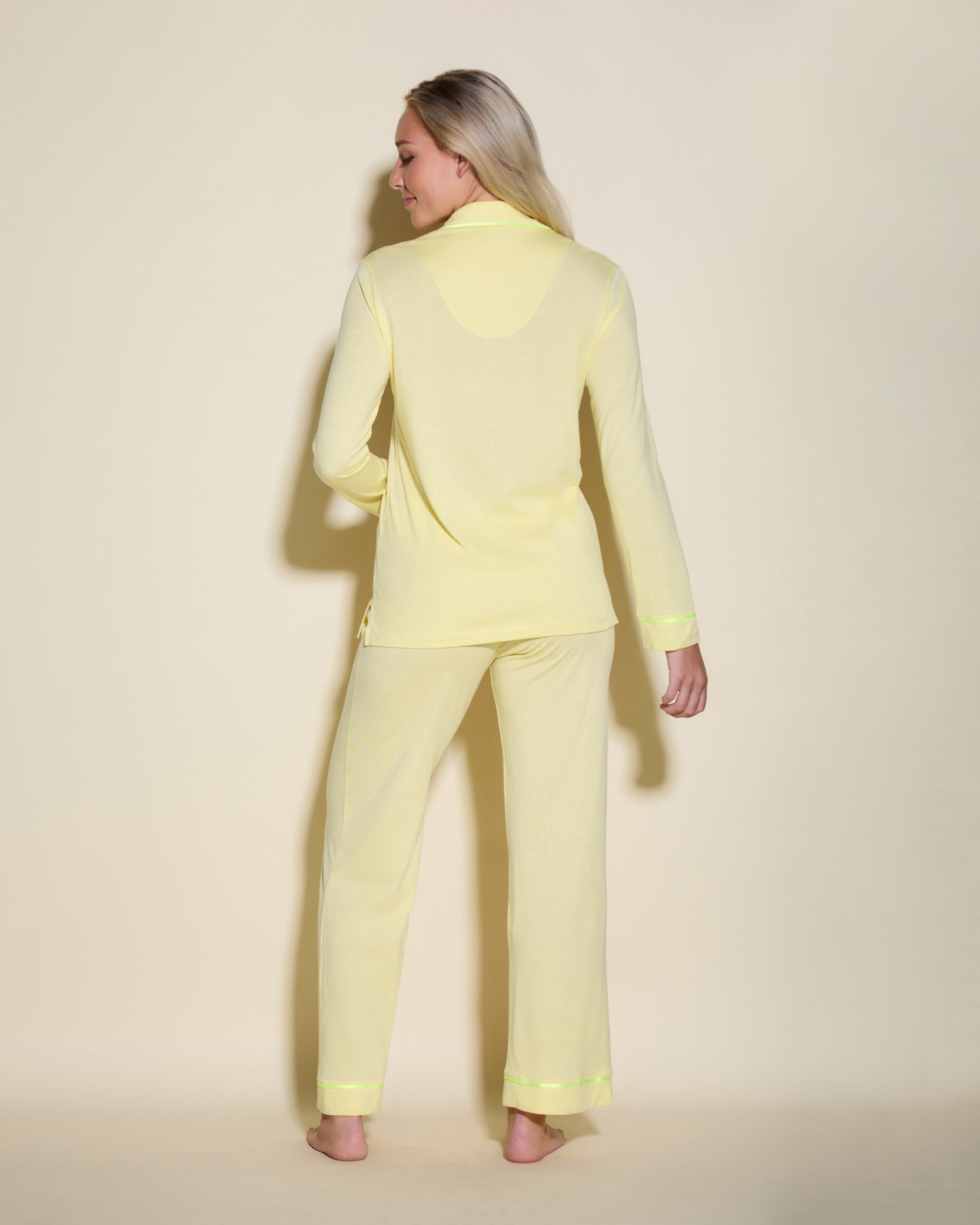 Amarilla Conjuntos - Bella Pijama Con Camisa De Manga Larga Y Pantalones