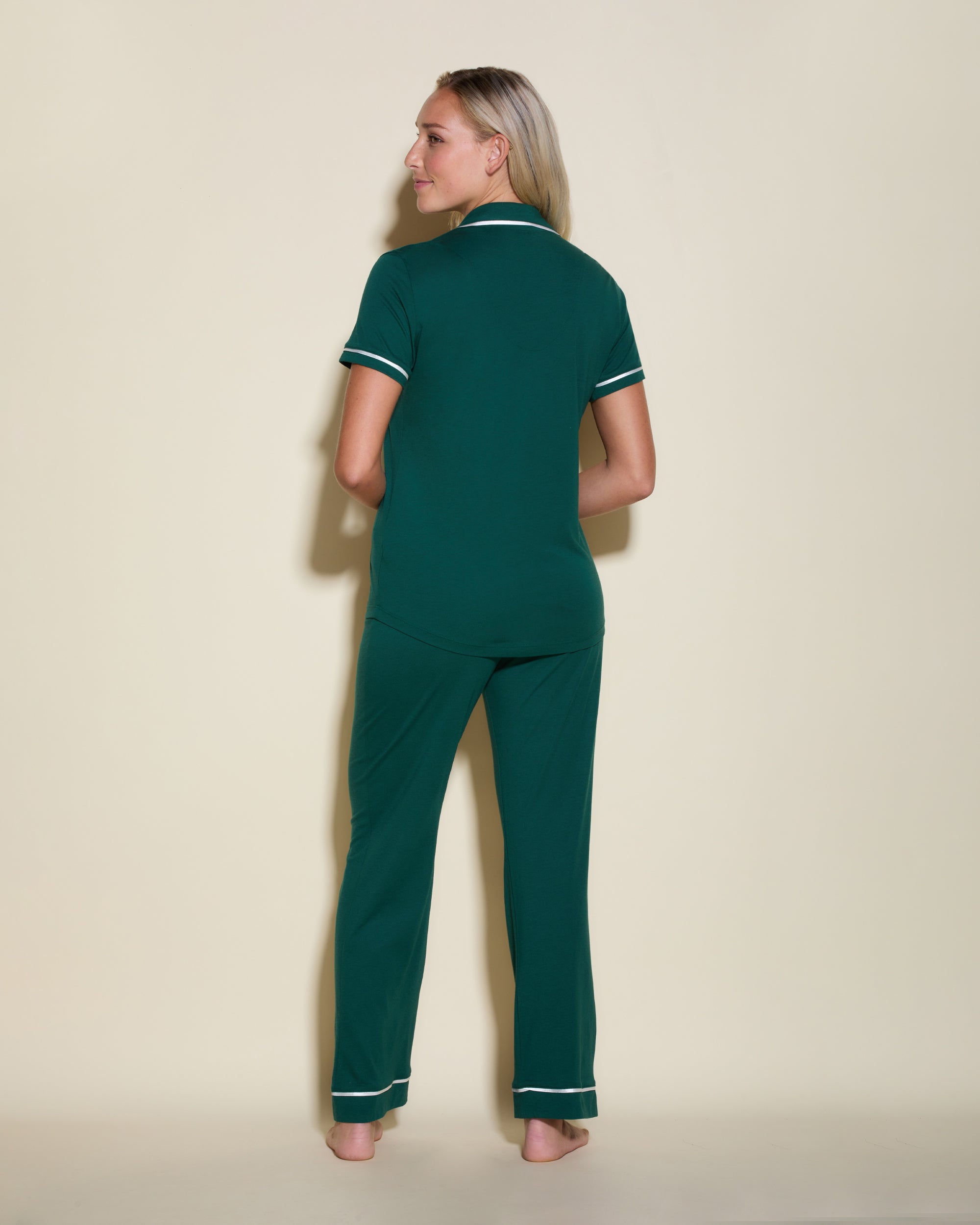 Verde Conjuntos - Bella Pijama Con Camisa De Manga Corta Y Pantalones