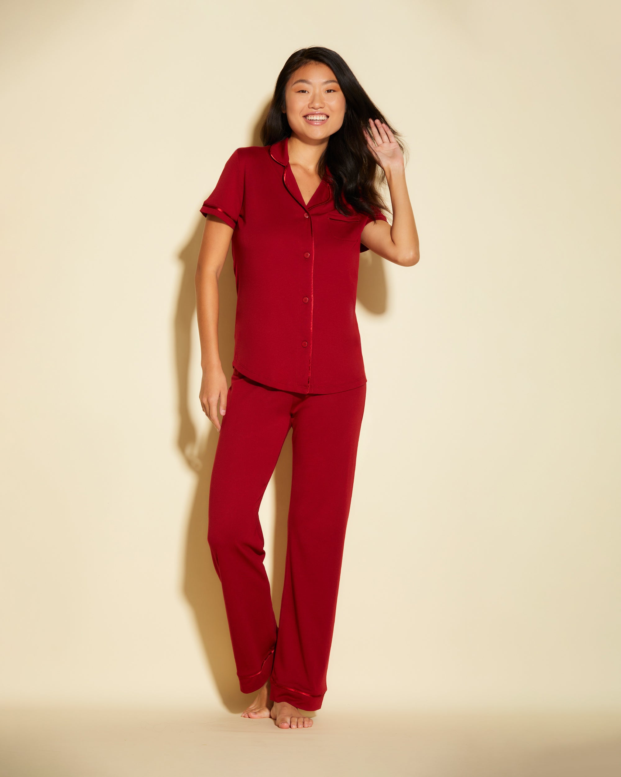 Roja Conjuntos - Bella Pijama Con Camisa De Manga Corta Y Pantalones