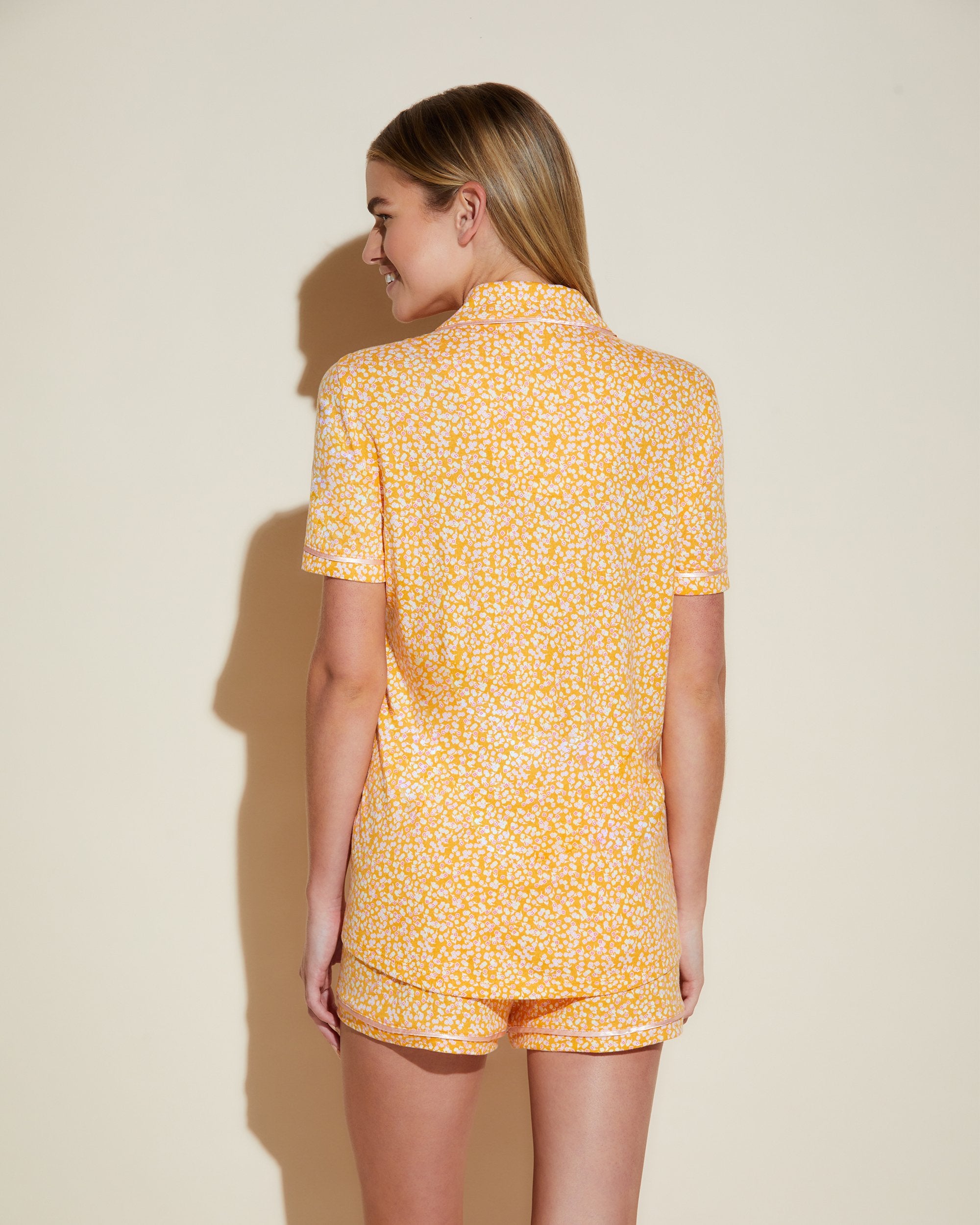 Naranja Conjuntos - Bella Printed Conjunto De Pijama Con Camiseta De Manga Corta Y Shorts