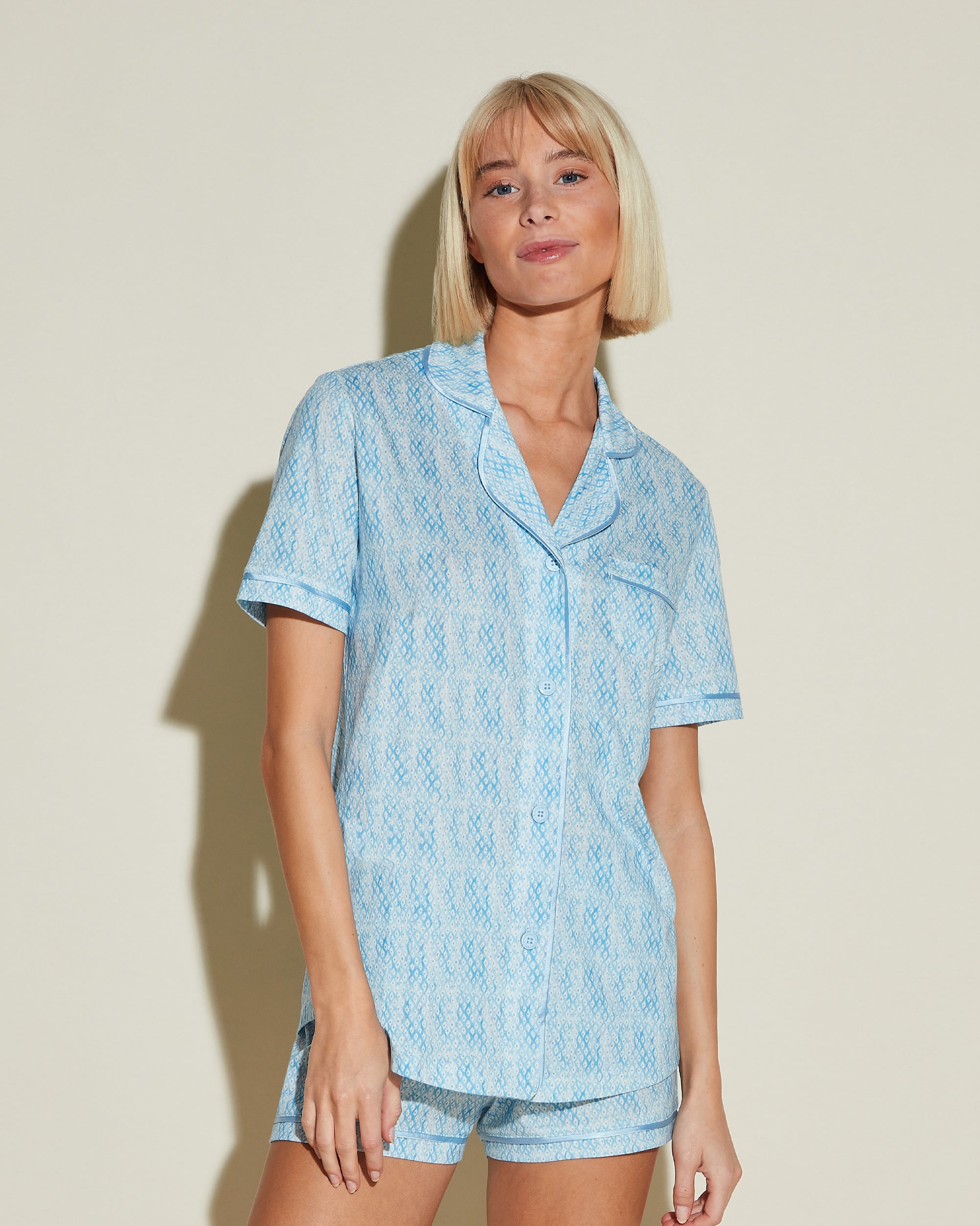 Estampado Conjuntos - Bella Printed Conjunto De Pijama Con Camisa De Manga Corta Y Pantalones Cortos