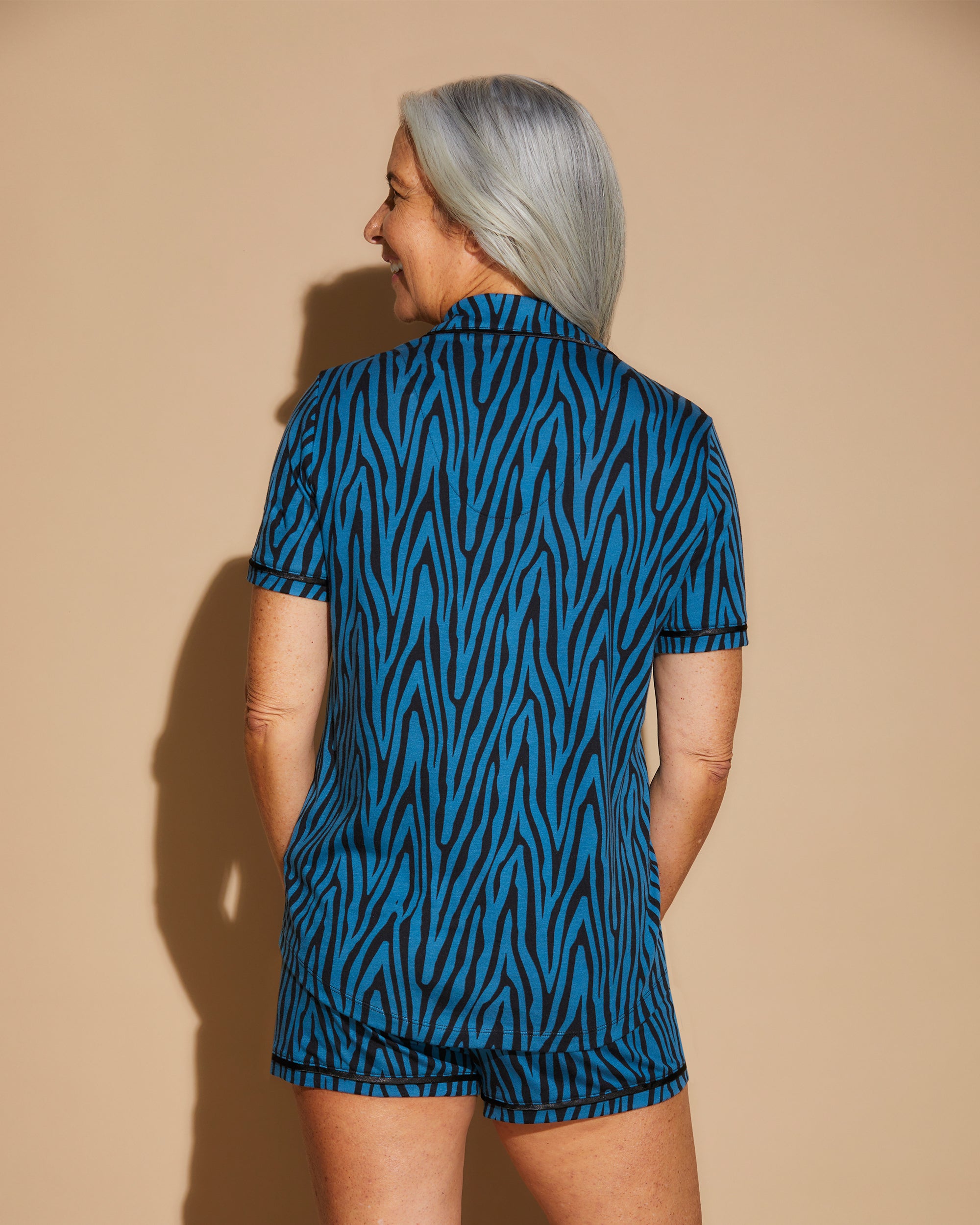 Gedruckt Set - Bella Printed Set, Bestehend Aus Einem Kurzärmeligen Oberteil Und Boxer-Pyjama