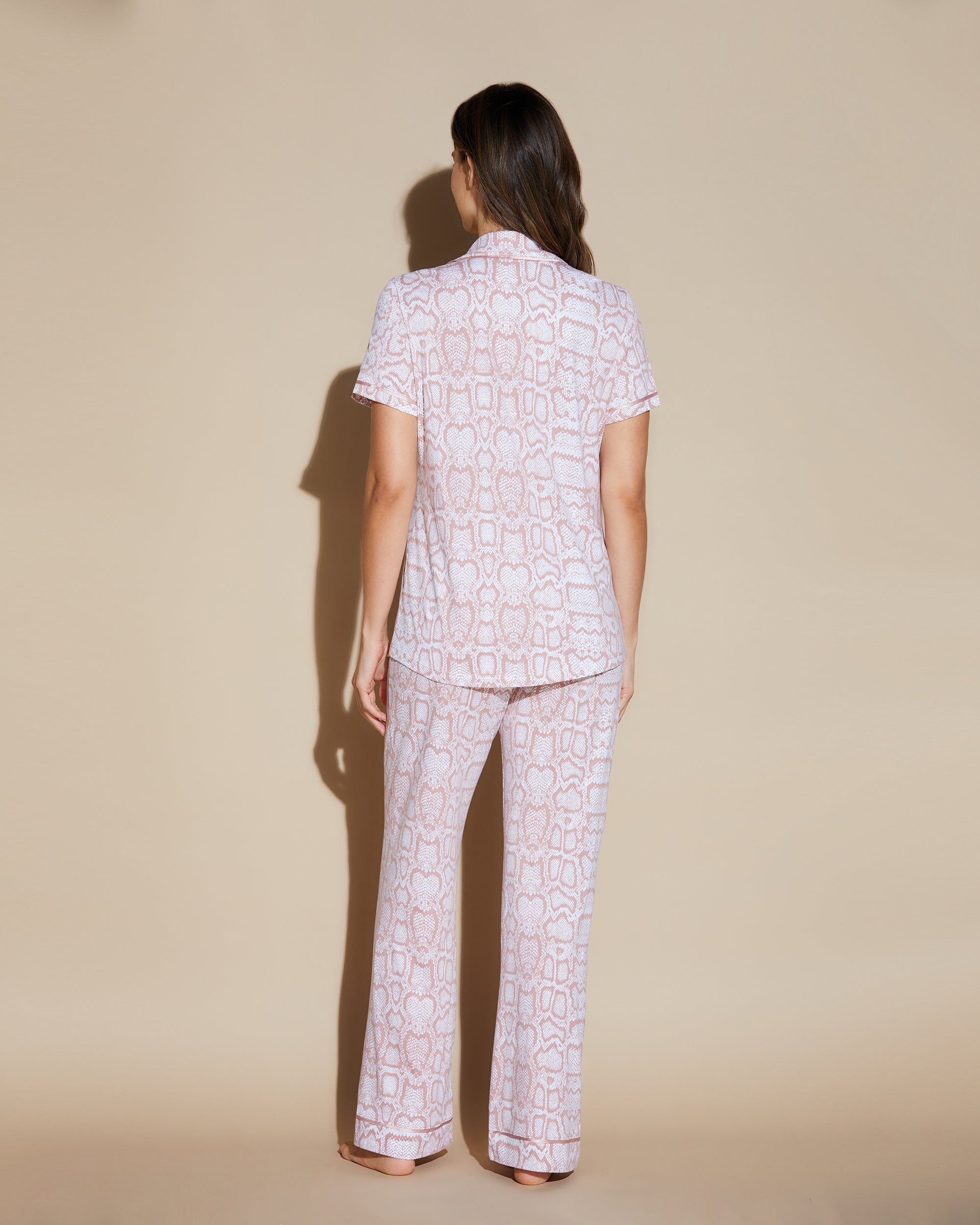 Rosada Conjuntos - Bella Printed Conjunto De Pijama Con Camiseta De Manga Corta Y Shorts