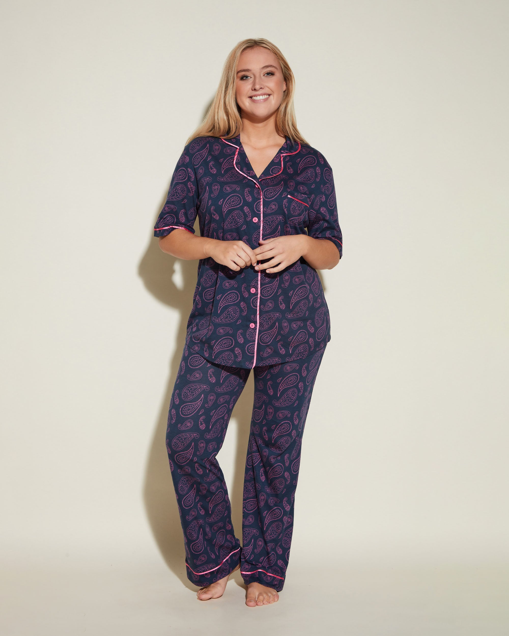 Estampado Conjuntos - Bella Printed Conjunto De Pijama Con Camisa De Manga Corta Y Pantalones