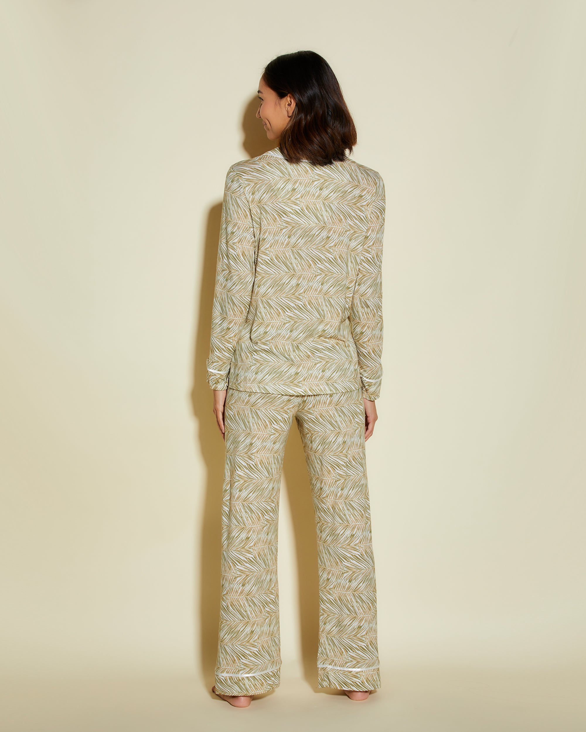 Print Set - Bella Printed Long Sleeve Top And Pant Pajama Set