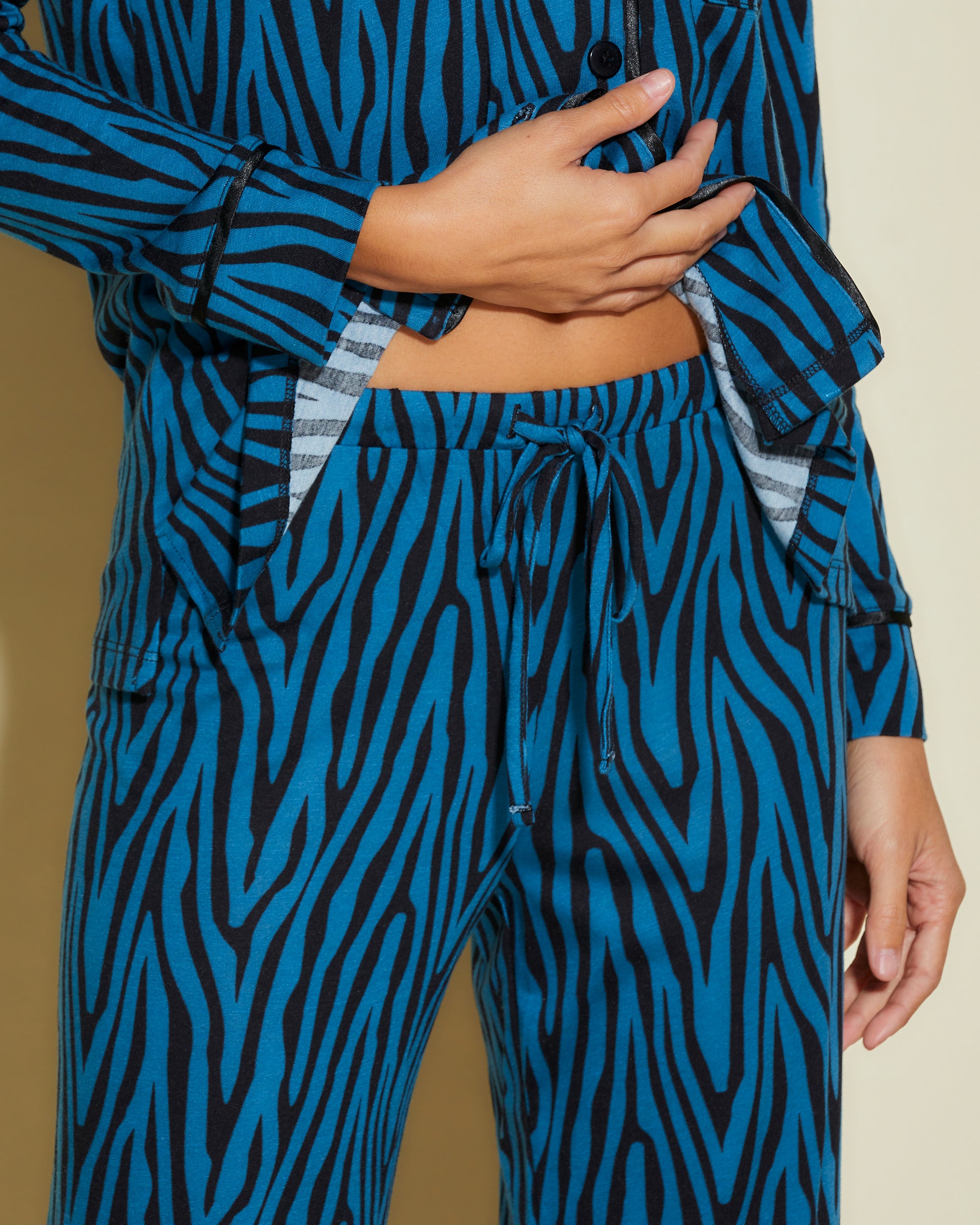 Gedruckt Set - Bella Printed Set, Bestehend Aus Einem Langärmeligen Oberteil Und Pyjama-Hose