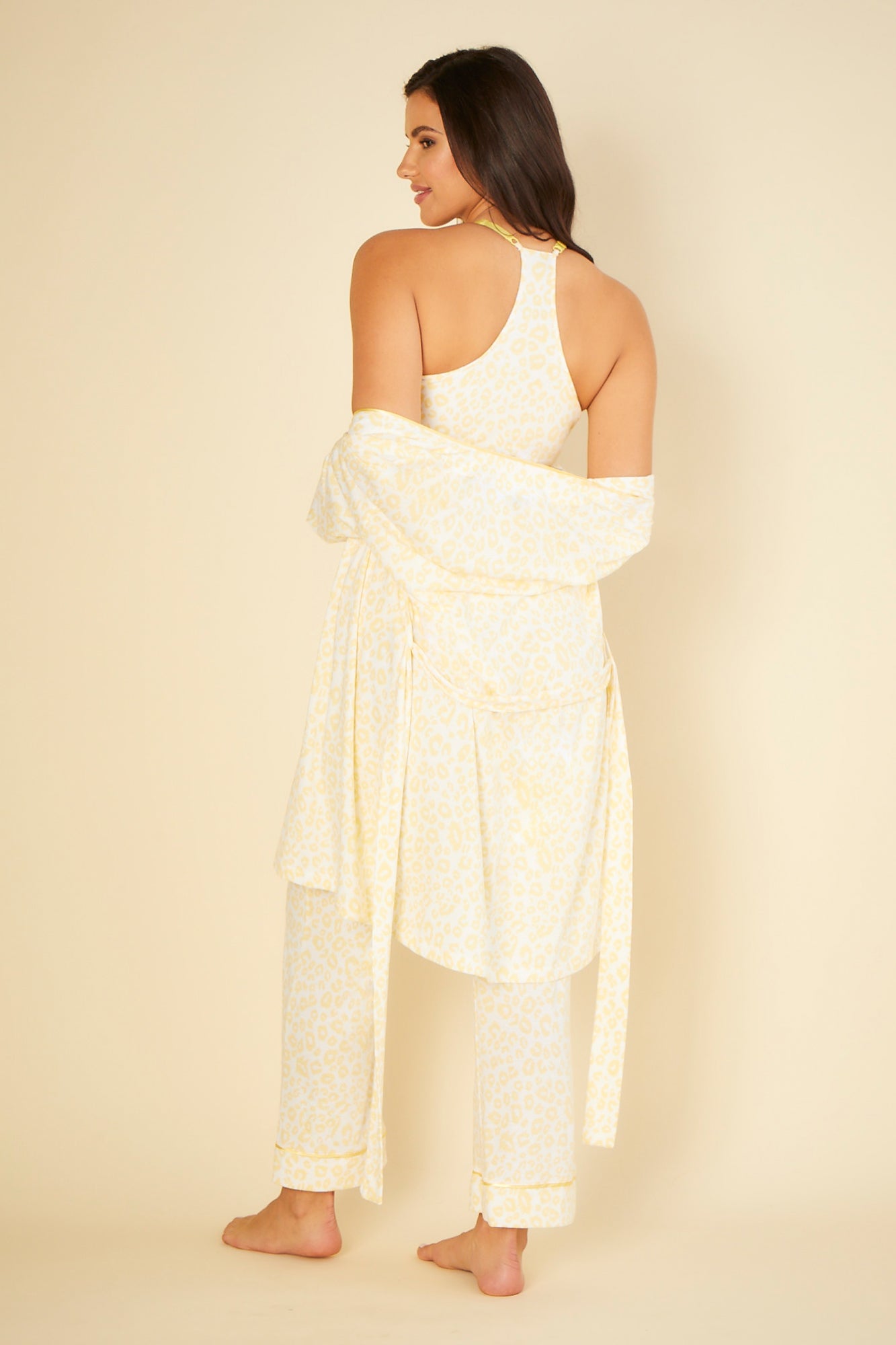 Amarilla Conjuntos - Bella Printed Conjunto De Pijama Con Bata, Camiseta Y Pantalones Curvy