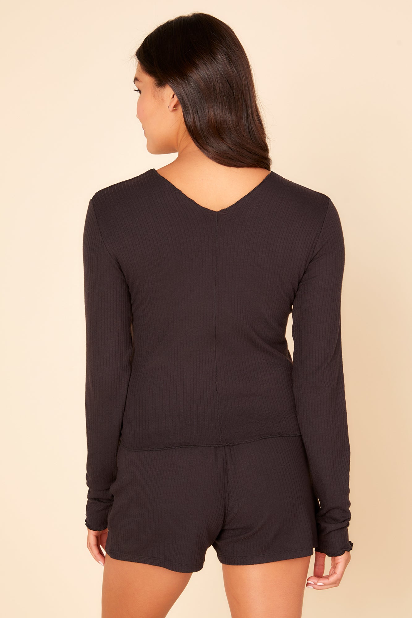 Negro Tops - Molly Camiseta De Manga Larga Con Escote Doble En Pico