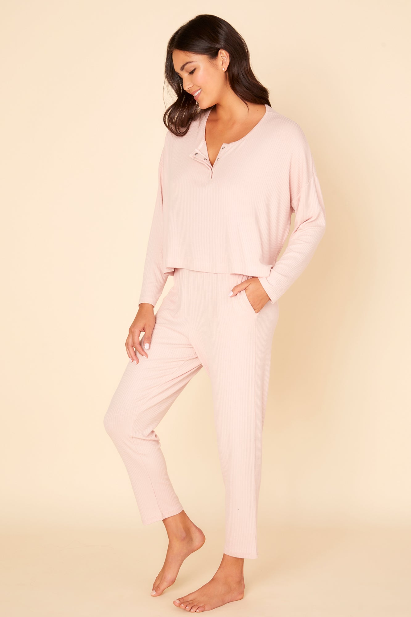 Rosada Tops - Molly Camiseta Henley De Corte Recto