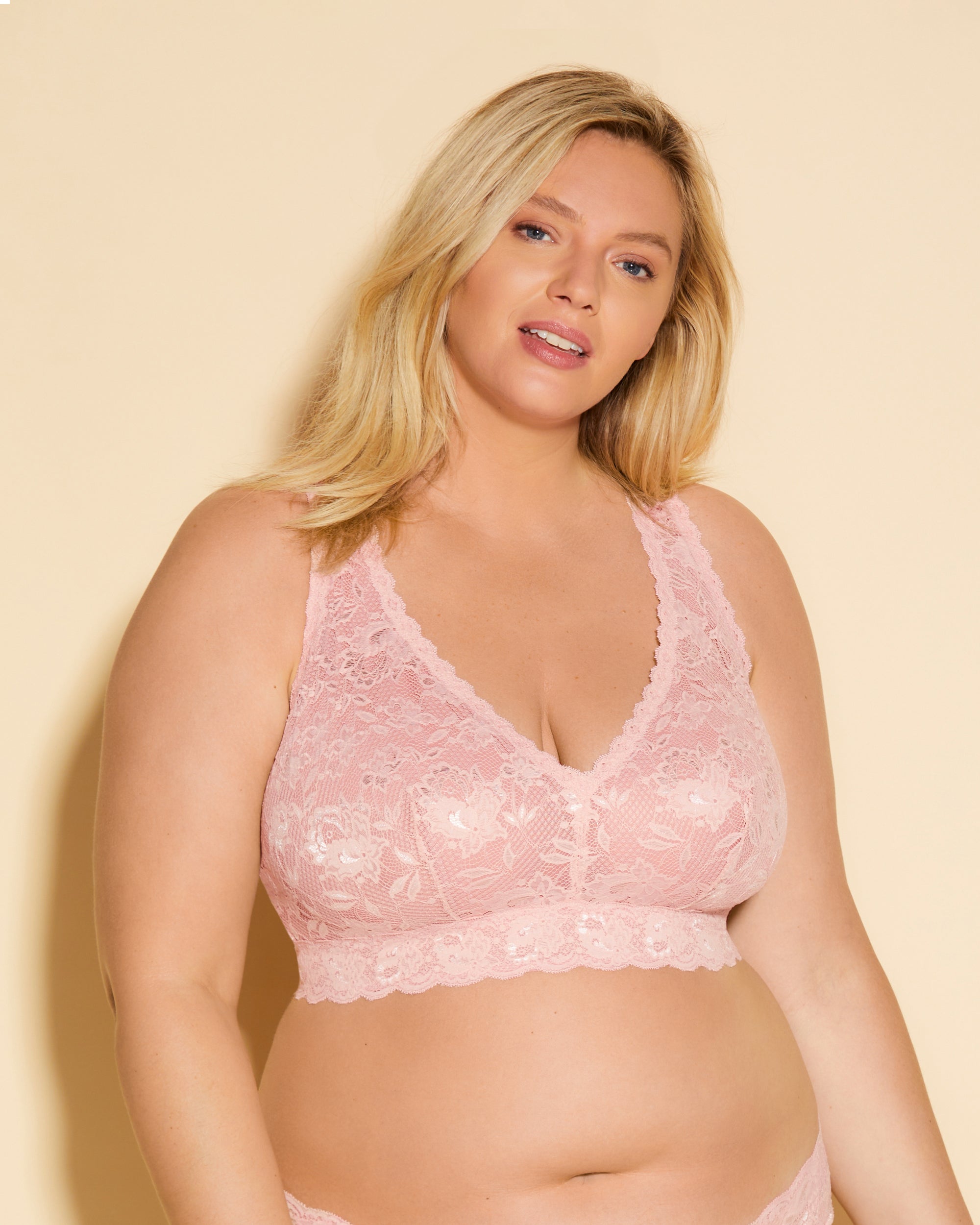 Rosa Bralette - Never Say Never Ultra Curvy Racerback-Bralette 
