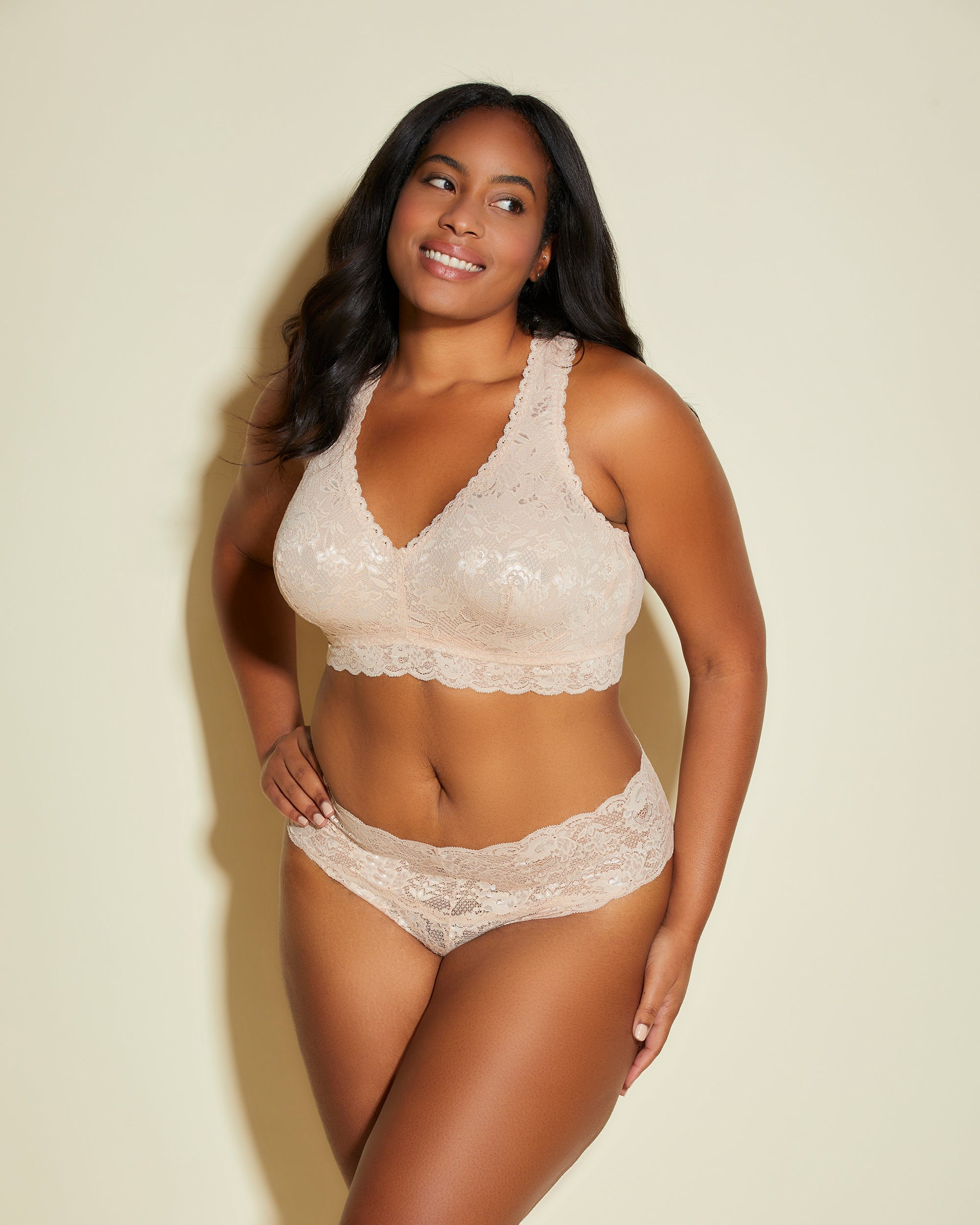 Beige Bralette - Never Say Never Bralette Taglie Comode Racie Con Spalline Incrociate