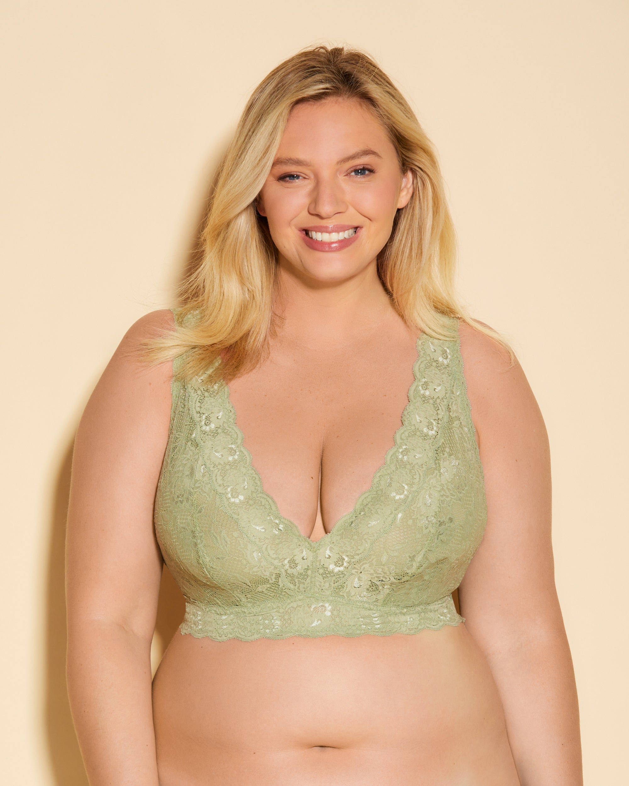 Beige Bralette - Never Say Never Bralette Longline De Estilo Top Ultra Curvy