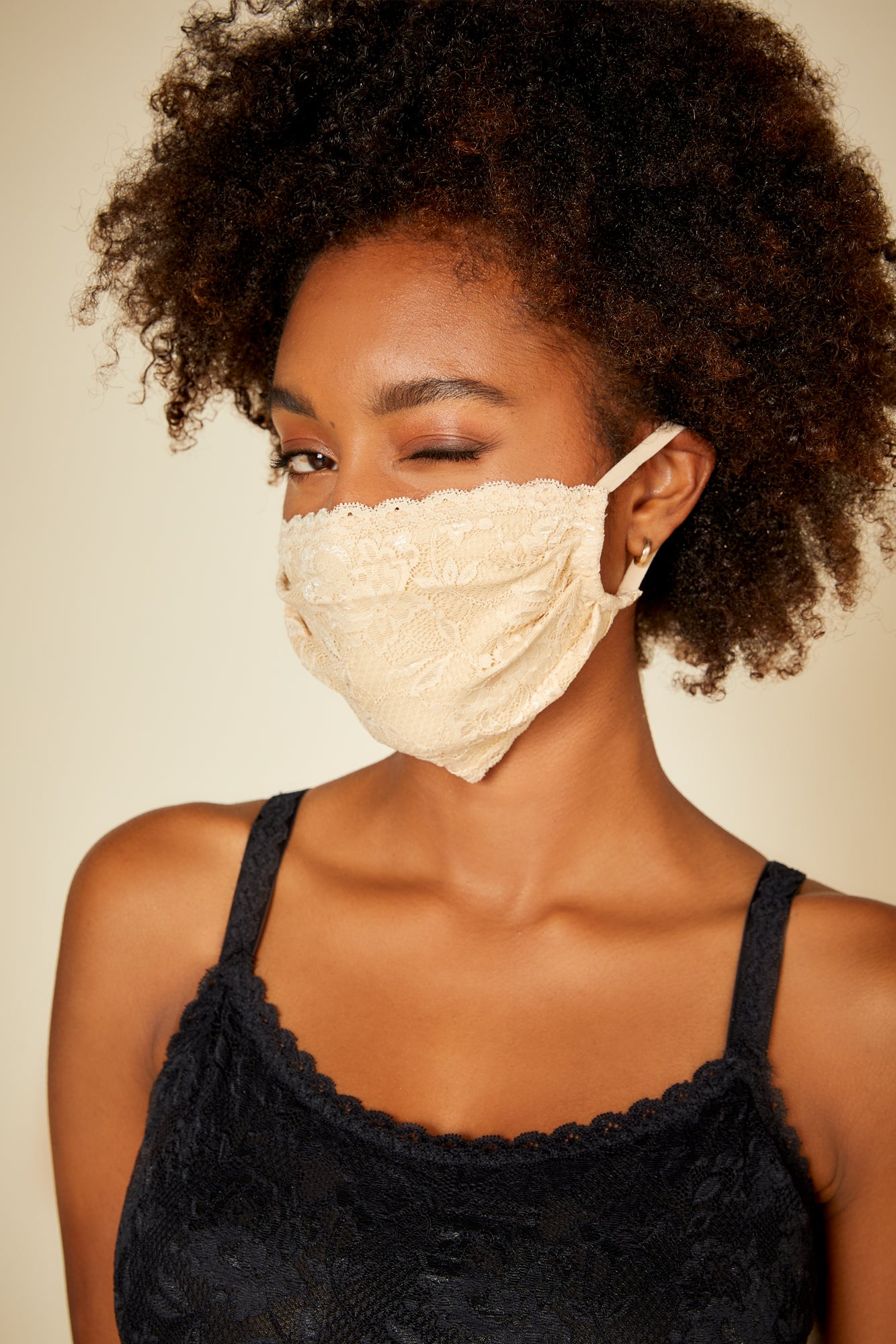 Beige Accessoire - Never Say Never Pleated Face Mask