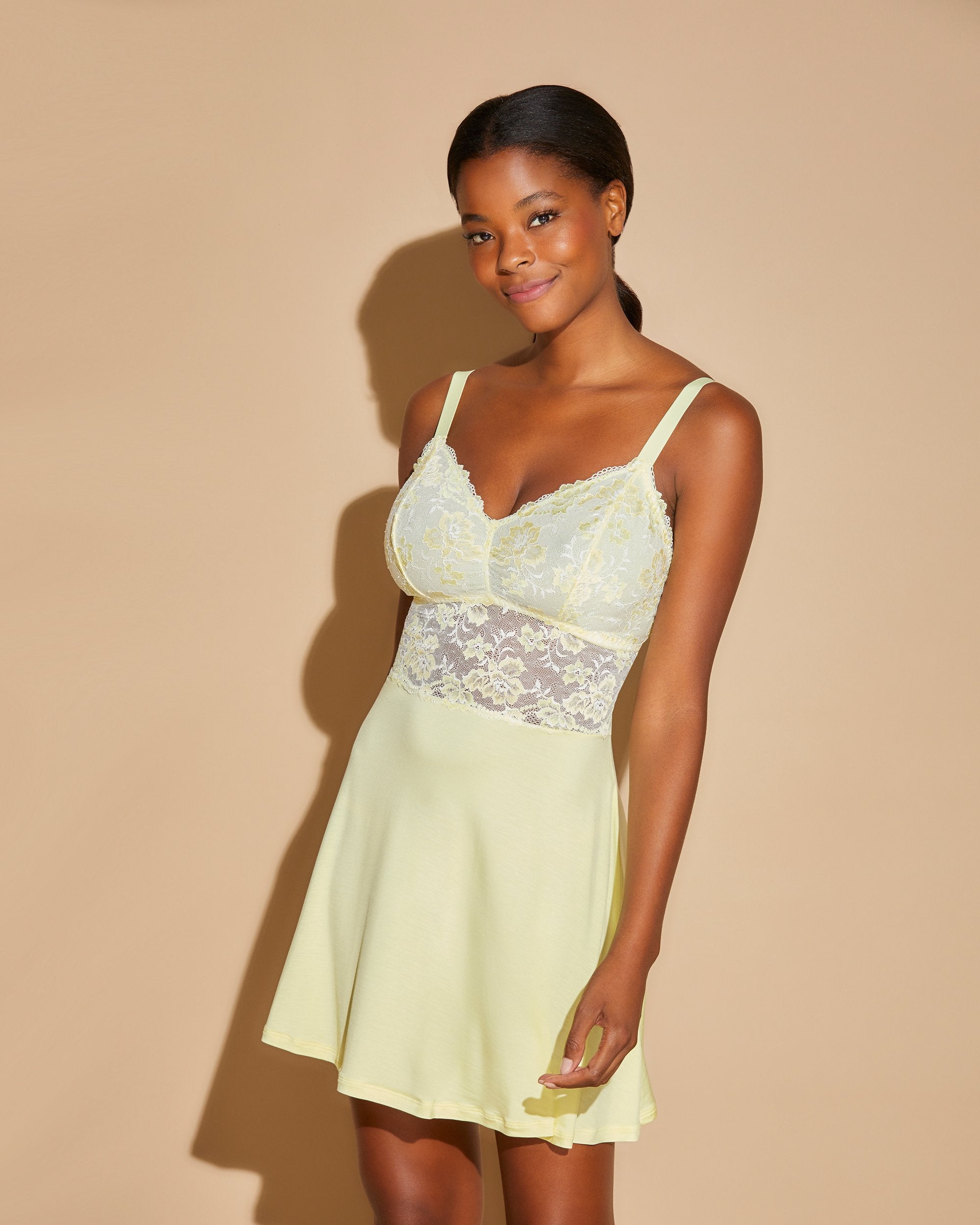 Amarilla Conjuntos - Savona Set De Camisón Y Tanga