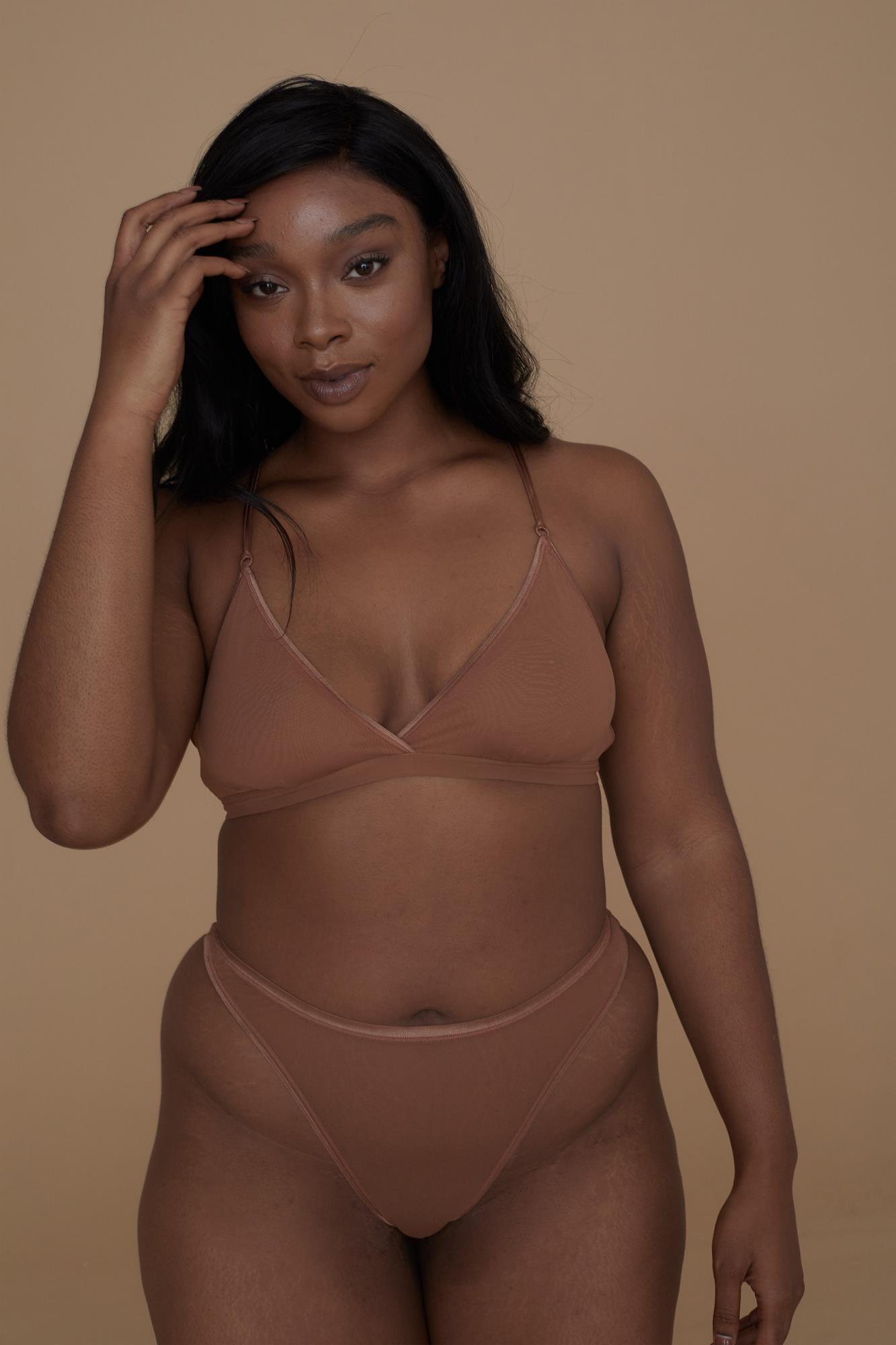 Marron String - Soire Confidence String Classique