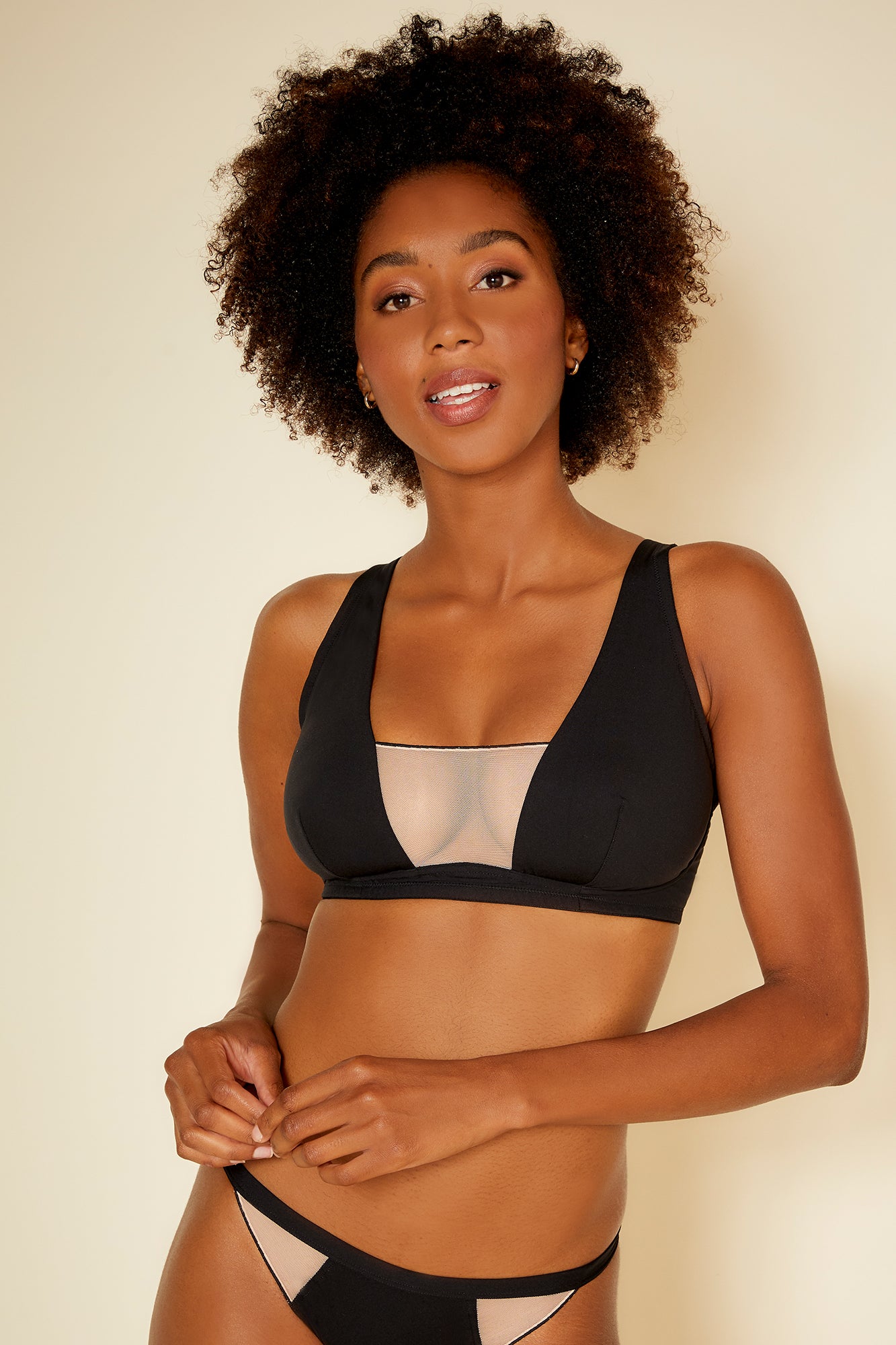 Nero Bralette - Soprano Bralette Curvy Con Scollatura Profonda